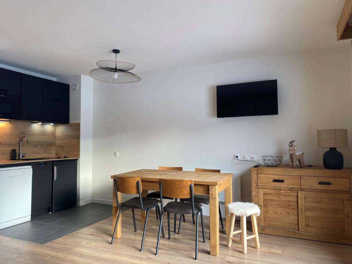 Appartement Renove T2, Vue Montagne Samoens Exterior photo